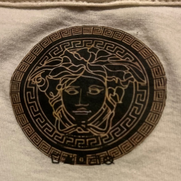 Brand New Versace "modern Medusa logo" Fitted T-Shirt. - Picture 4 of 4